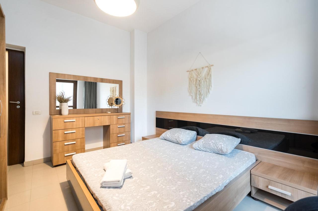 Modern & Spacious Apartment - Prime Location Near Bucharest'S Old Town Экстерьер фото