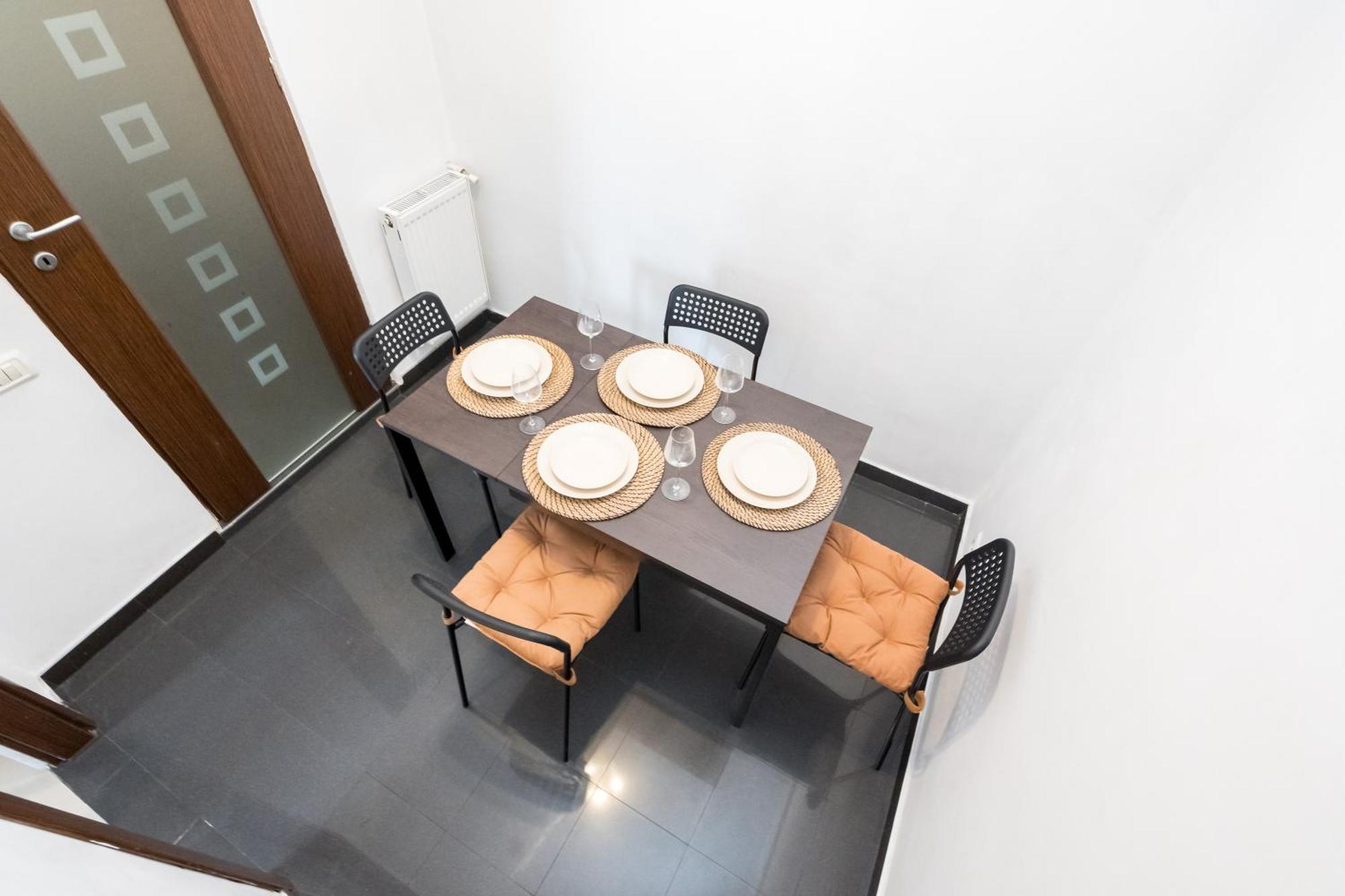 Modern & Spacious Apartment - Prime Location Near Bucharest'S Old Town Экстерьер фото